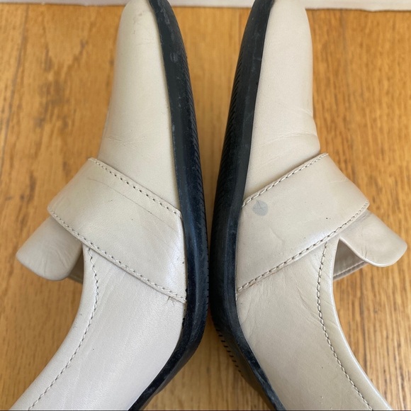 Enzo Angiolini || EA Flexo; Toe Buckle; Leather Kitten Heels; Size 6 1/2M - Picture 13 of 17